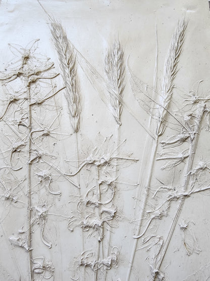 Bas-relief botanique en plâtre